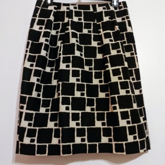 Banana Republic Silk Blend Geometric Pencil Skirt - Picture 4 of 11